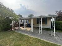 1992 Century 7028--3b2ba-FR Hampton Manufactured Home