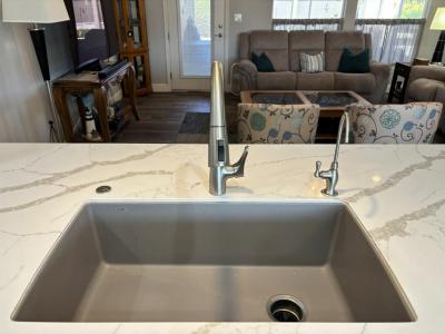 Photo 4 of 20 of home located at 3301 S Goldfield Road Lot 6045 Apache Junction, AZ 85119
