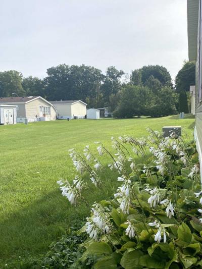 Photo 2 of 12 of home located at 2206 S Sheeran Dr. #581 Milford, MI 48381