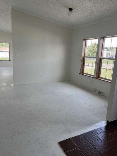 Photo 4 of 17 of home located at 1848 Santa Fe Trail Hartland, MI 48353