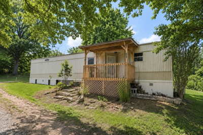 Mobile Home at 605 Carter Sells Rd Lot 101 Johnson City, TN 37604