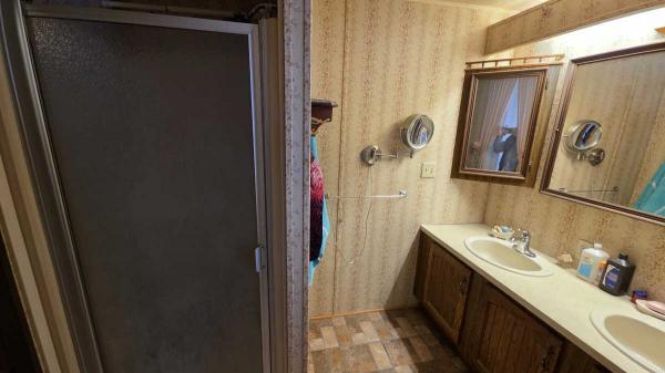 1986 Victorian Manufactured Home
