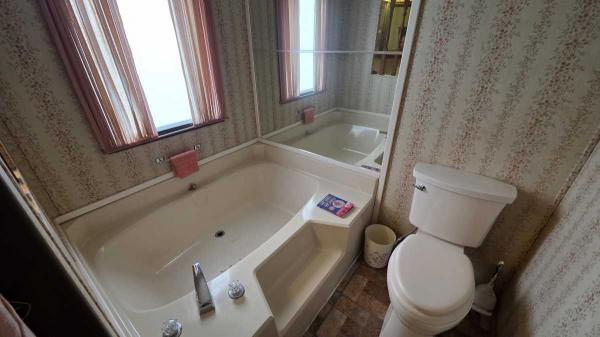 1986 Victorian Manufactured Home