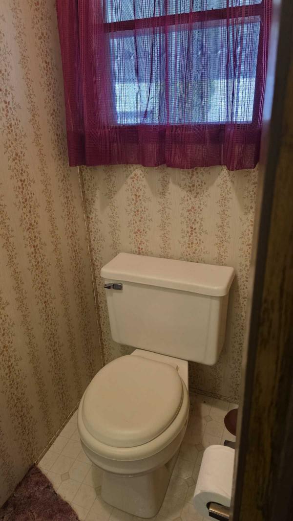 1986 Victorian Manufactured Home
