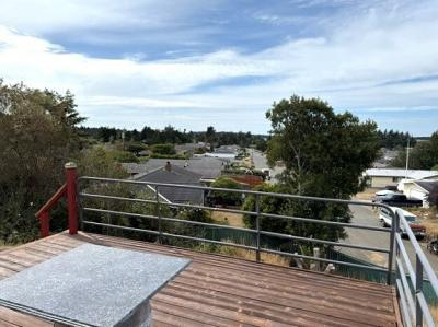 Photo 4 of 15 of home located at 1243 Embarcadero Circle Coos Bay, OR 97420