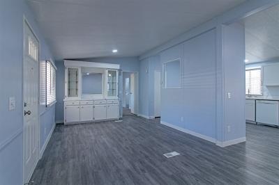 Photo 4 of 22 of home located at 8122 W. Flamingo Rd. Las Vegas, NV 89147