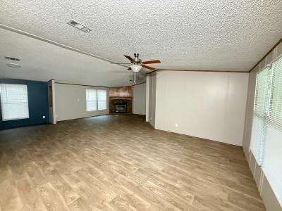 Photo 2 of 19 of home located at 1755 Fox Dr Vidor, TX 77662