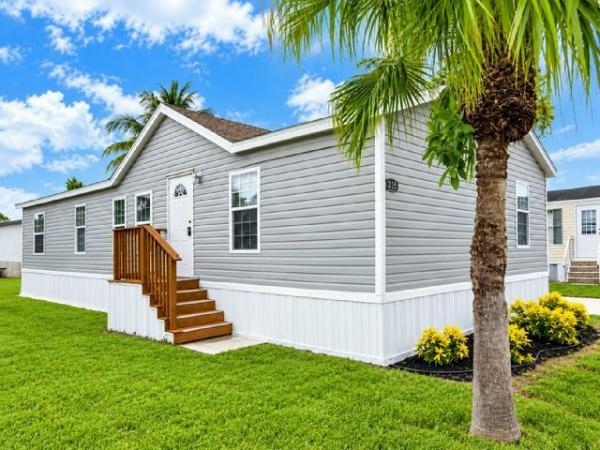 2006 SIZZ Mobile Home For Sale