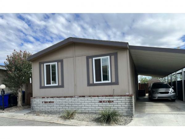 2006 1126458 CMH Manufacturing West Inc. Mobile Home For Sale
