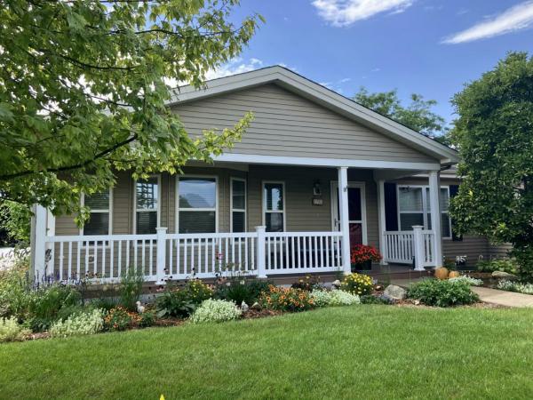 Photo 1 of 2 of home located at 1702 Westphalian Court Grayslake, IL 60030