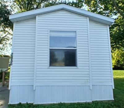 Mobile Home at 2855 Rosewood Ln Lot Rwl2855 Columbus, IN 47203