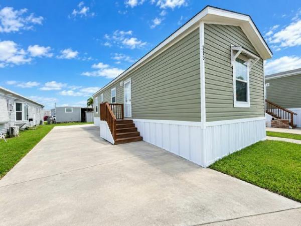 2022 FLTW Mobile Home For Sale
