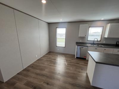 Photo 4 of 10 of home located at 132 Split Rail Pkwy Kyle, TX 78640