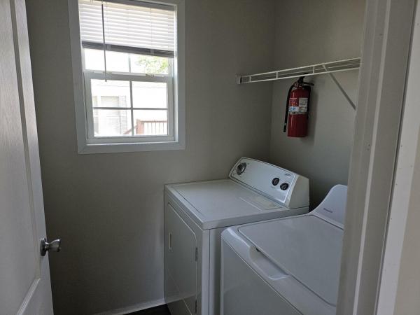 2011 Crest Mobile Home