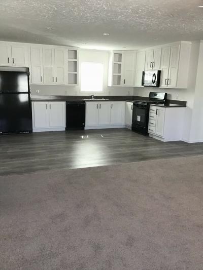Photo 2 of 11 of home located at 49150 Wildwood Court Shelby Township, MI 48315
