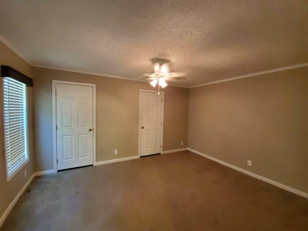 2020 Clayton Homes Inc Community Series Mobile Home