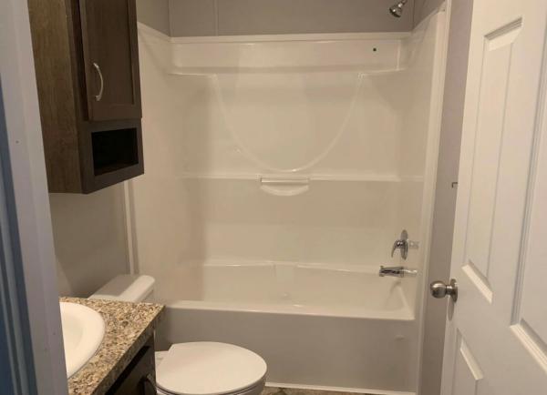 2019 Redman RA1680204 Mobile Home