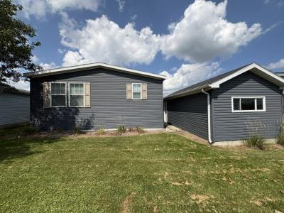 Photo 4 of 8 of home located at 4827 Augusta Blvd Monee, IL 60449
