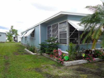 Photo 2 of 41 of home located at 6110 Concordia Av New Port Richey, FL 34653