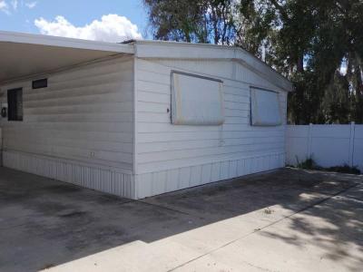 Photo 2 of 13 of home located at 334 Robin Court Winter Haven, FL 33881