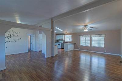 Photo 3 of 25 of home located at 116 Brian Dr. Henderson, NV 89074