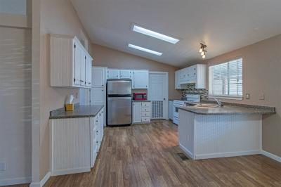 Photo 5 of 25 of home located at 116 Brian Dr. Henderson, NV 89074