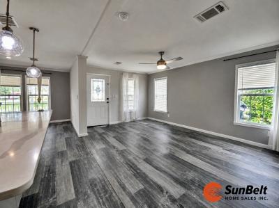 Photo 2 of 23 of home located at 12 Liberty Avenue Sorrento, FL 32776