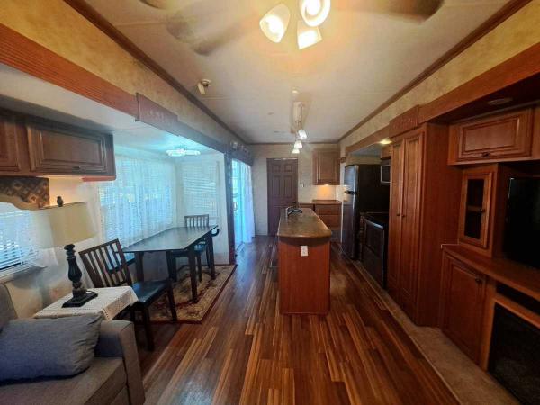 2013  Mobile Home For Sale