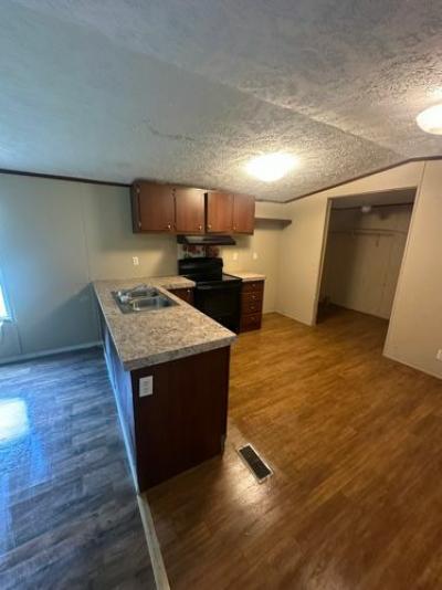 Photo 3 of 9 of home located at 465 Augusta Dr Huntington, WV 25704