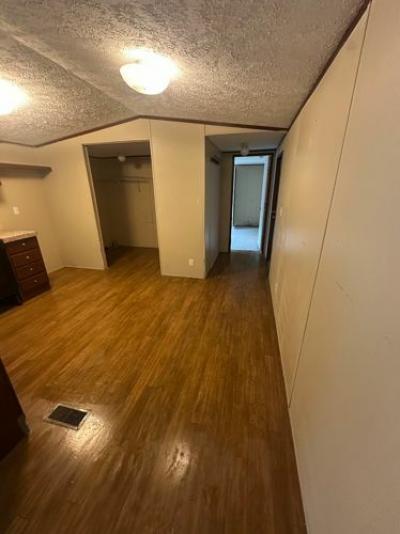 Photo 5 of 9 of home located at 465 Augusta Dr Huntington, WV 25704