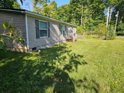 Photo 3 of 10 of home located at 7326 Ohio 19 Mount Gilead, OH 43338