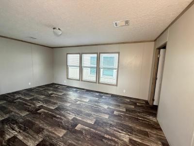 Photo 4 of 12 of home located at 15743 U.s. 59 Splendora, TX 77372