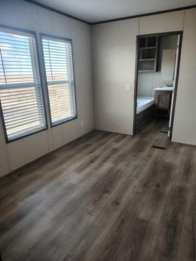 Photo 4 of 11 of home located at 6621 S Chiles Rd El Reno, OK 73036