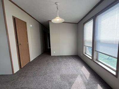 Photo 3 of 12 of home located at 40720 Gasglow Dr Sterling Heights, MI 48310