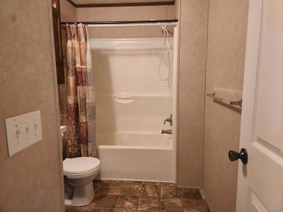 Photo 4 of 6 of home located at 290 S Van Buren Cir Davison, MI 48423