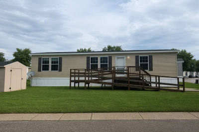 Mobile Home at 8 Van Buren Cir Davison, MI 48423