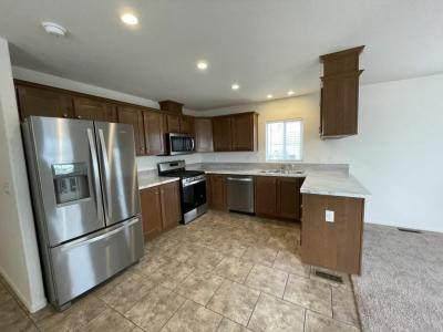 Photo 4 of 10 of home located at 10701 N 99th Ave Lot 198 Peoria, AZ 85345