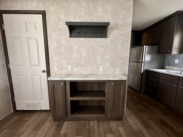 2024 Fairmont 430LE16663C Mobile Home