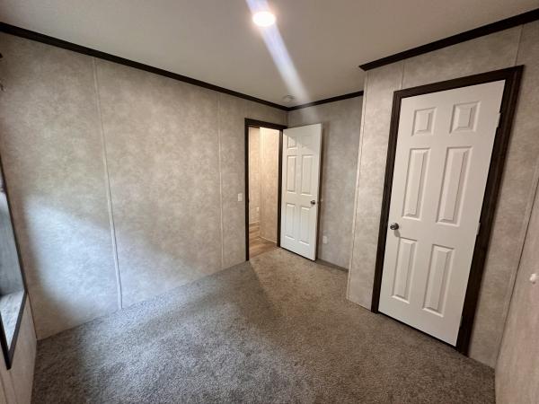 2024 Fairmont 430LE16663C Mobile Home