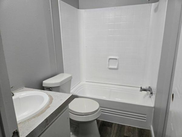 2004 Fleetwood Economy Mobile Home