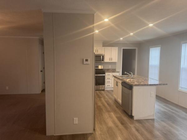 2023 Champion RFN2856907 Mobile Home