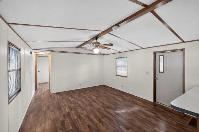 Photo 4 of 16 of home located at 437 Tulip Drive Fruitland Park, FL 34731