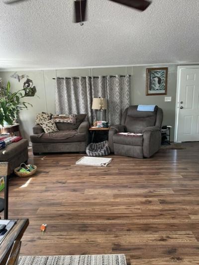 Photo 4 of 14 of home located at 27492 Clairet Dr, #509 Romulus, MI 48174