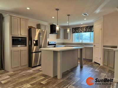 Photo 5 of 42 of home located at 4 Desoto Avenue Sorrento, FL 32776