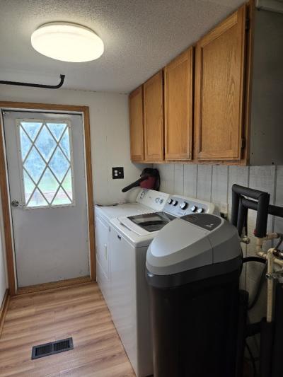 Photo 5 of 8 of home located at 625 Turquoise Dr Whitmore Lake, MI 48189
