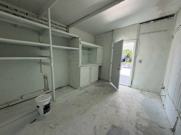 1987 PALM Mobile Home