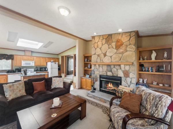 2001 Commander Manufactured Home