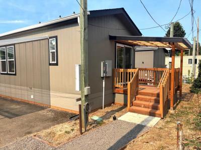 Photo 5 of 14 of home located at 17125 82nd Dr Clackamas, OR 97015