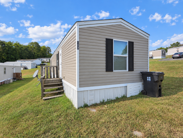 2016  Mobile Home For Sale