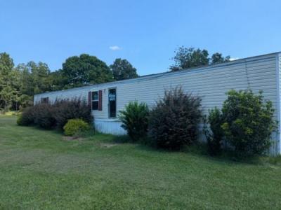 Mobile Home at 440 State Road S-21-88 Pamplico, SC 29583